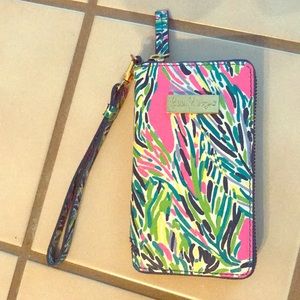 Lily Pulitzer wallet/phone clutch
